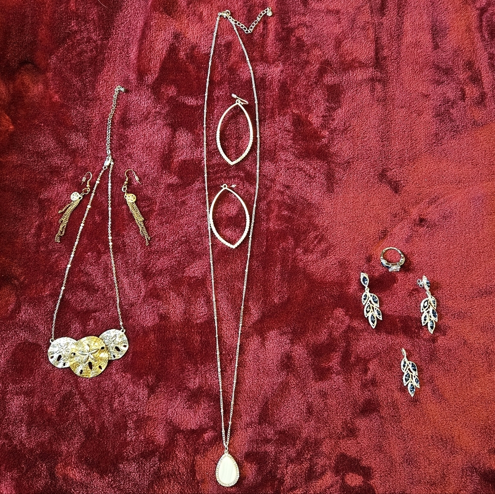 Lot of Necklaces & Earrings